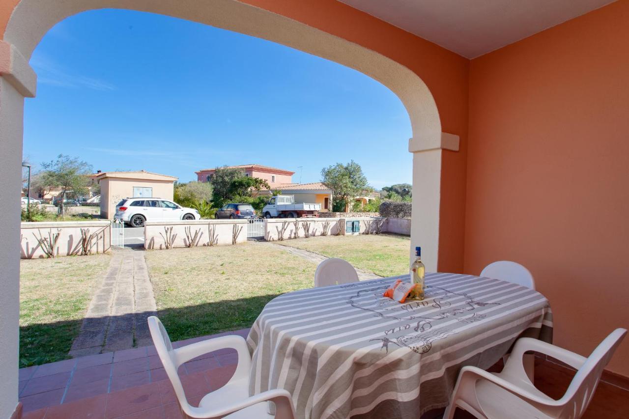 Residence Cinta 5 San Teodoro  Esterno foto