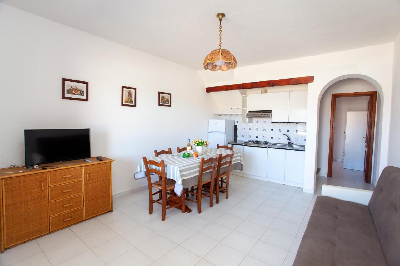 Residence Cinta 5 San Teodoro  Esterno foto