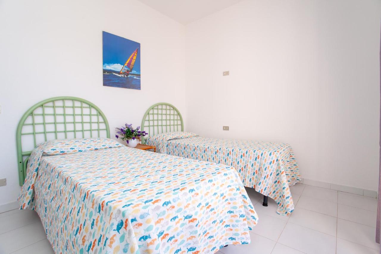 Residence Cinta 5 San Teodoro  Esterno foto