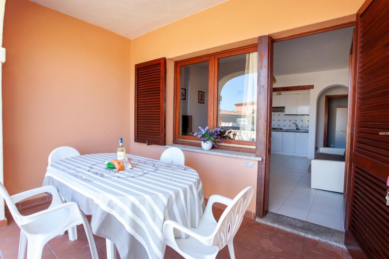 Residence Cinta 5 San Teodoro  Esterno foto