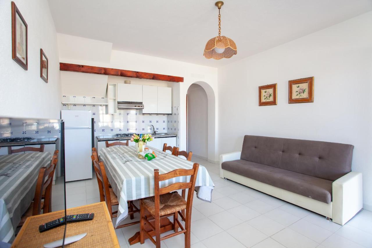 Residence Cinta 5 San Teodoro  Esterno foto