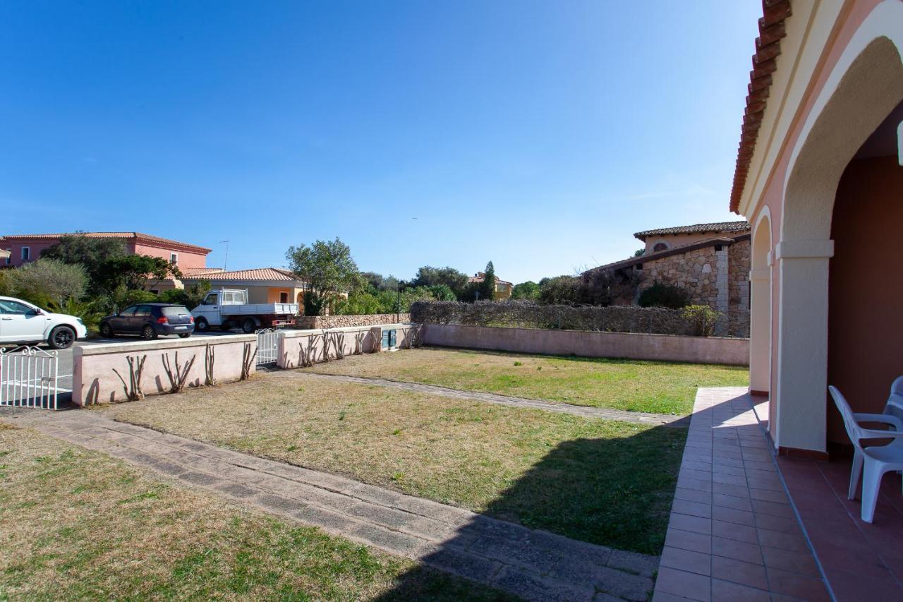 Residence Cinta 5 San Teodoro  Esterno foto