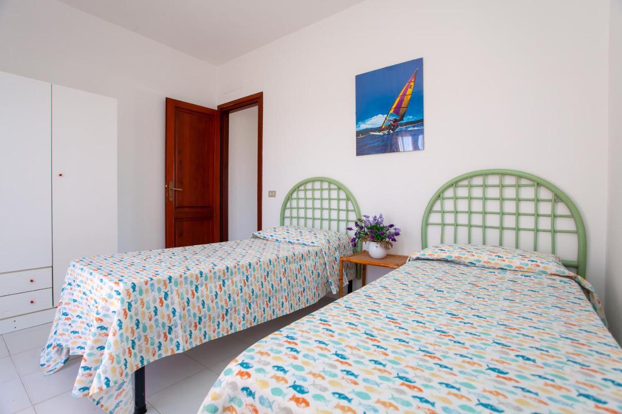 Residence Cinta 5 San Teodoro  Esterno foto