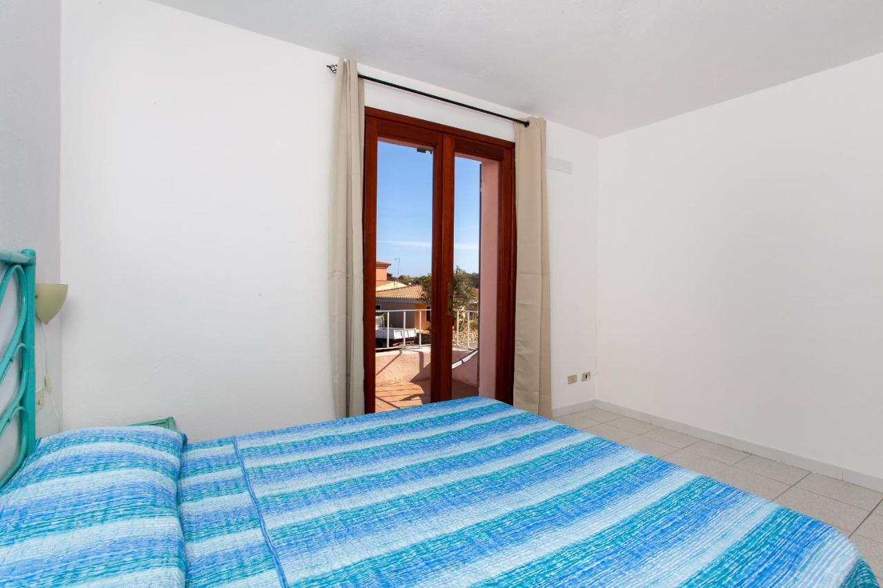 Residence Cinta 5 San Teodoro  Esterno foto